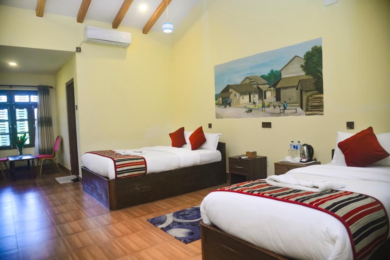 Unique Wild Resort Sauraha Kültér fotó