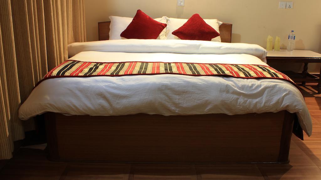 Unique Wild Resort Sauraha Kültér fotó