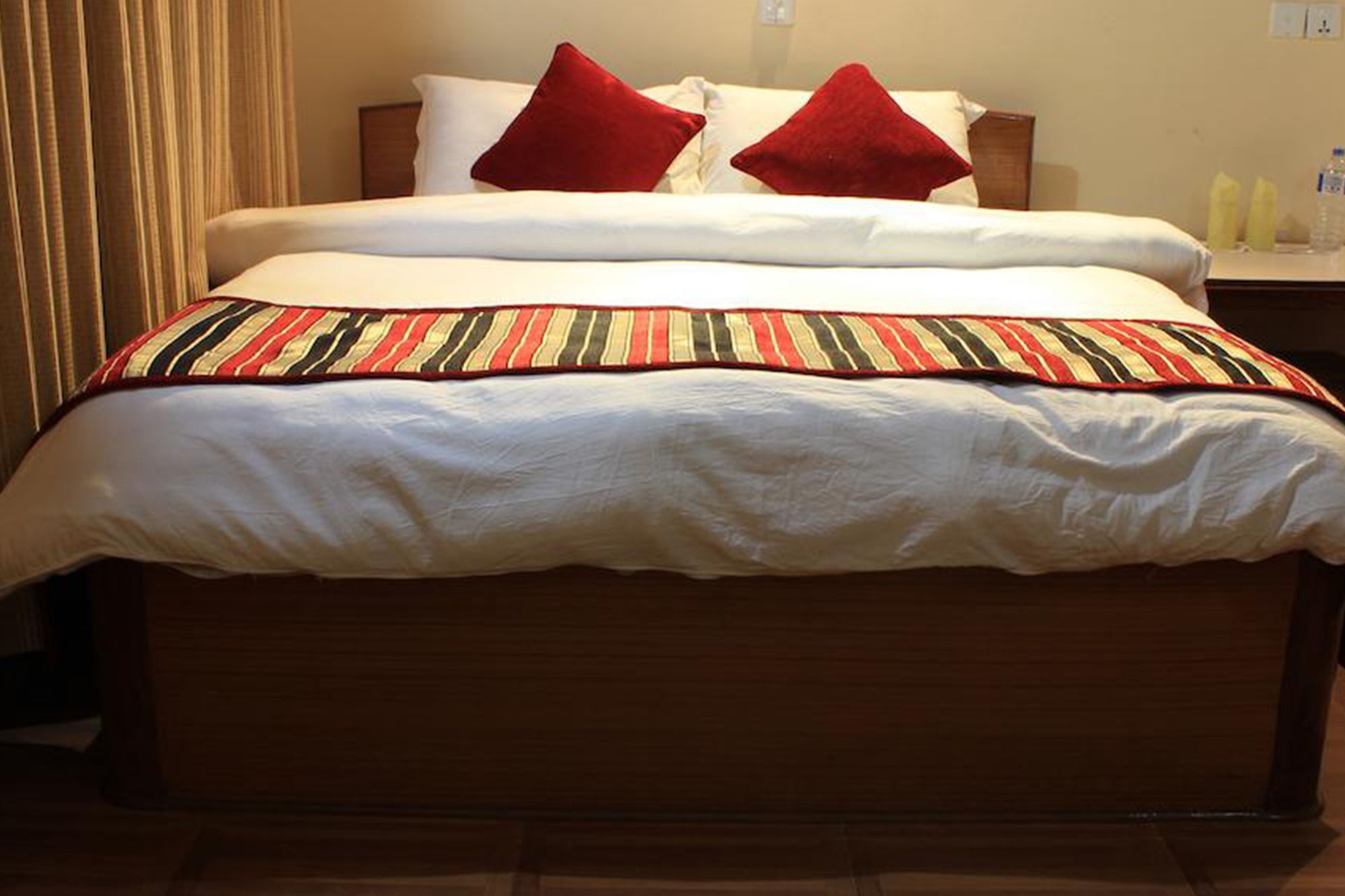 Unique Wild Resort Sauraha Kültér fotó